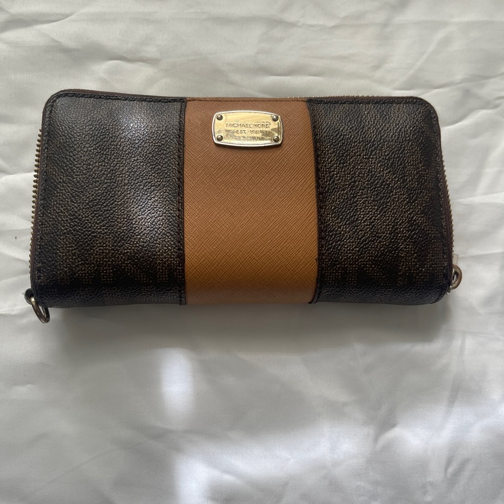 Michael Kor Wallet